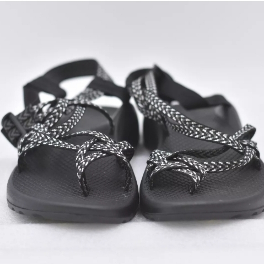 Chaco Women's ZX2 Size 6  Classic Toe Loop Outdoor Sport Sandal Black J106266 - Picture 2 of 5